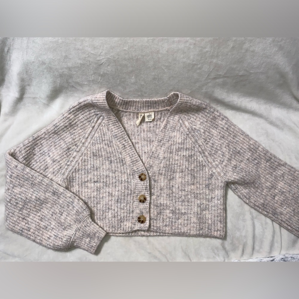 Sky and Sparrow Crop Knit Sweater. Small. Pink/White/Grey Color.